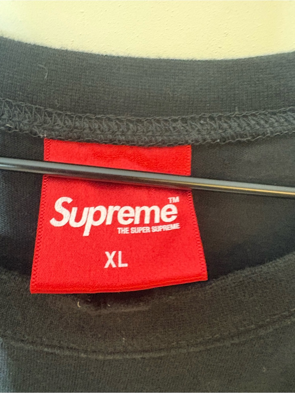 Supreme Red Boxed Logo T-Shirt Black Women size XL - Picture 9 of 12